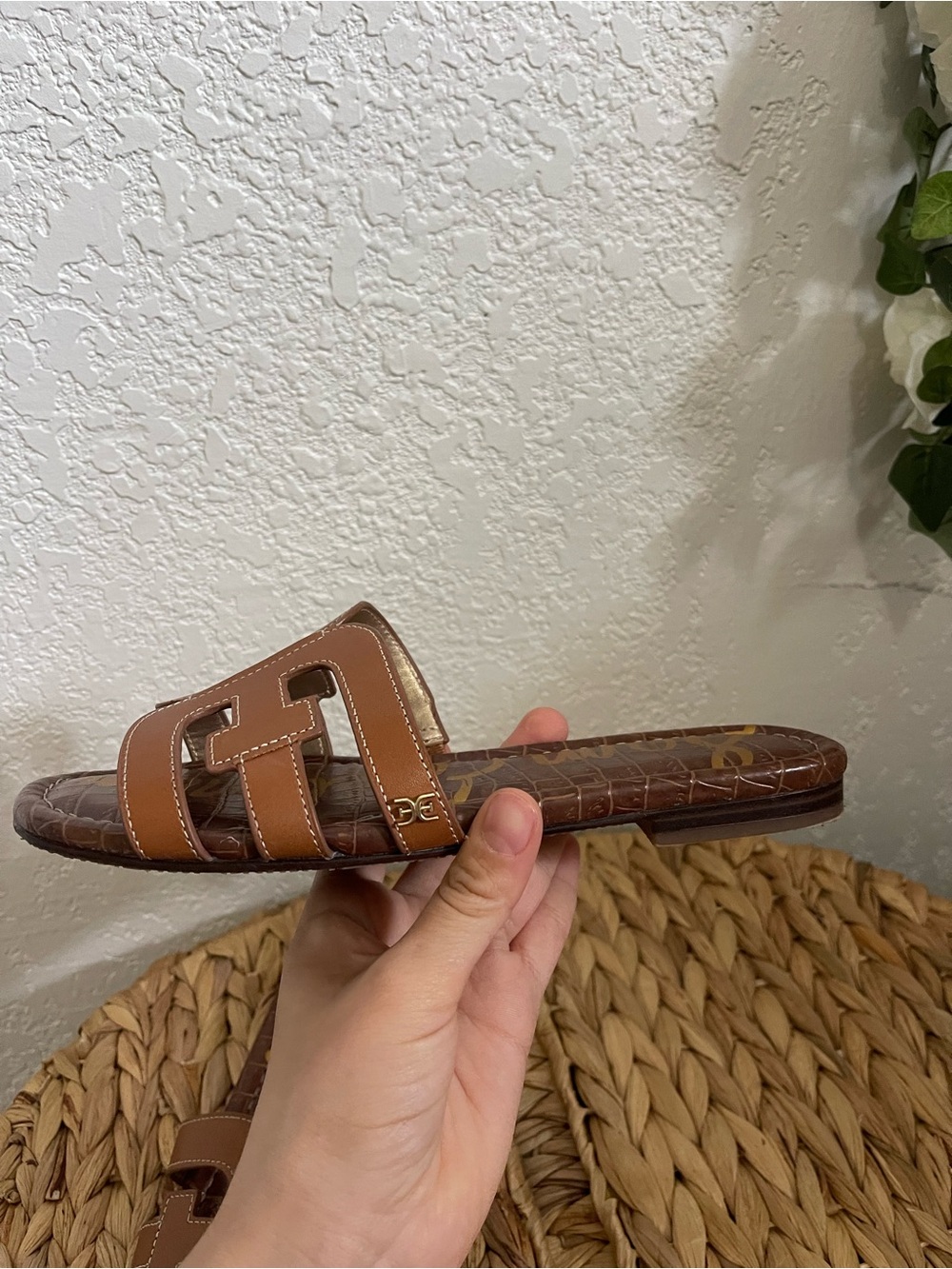 Sam Edelman Bay Cutout Slide sandal - Picture 7 of 11